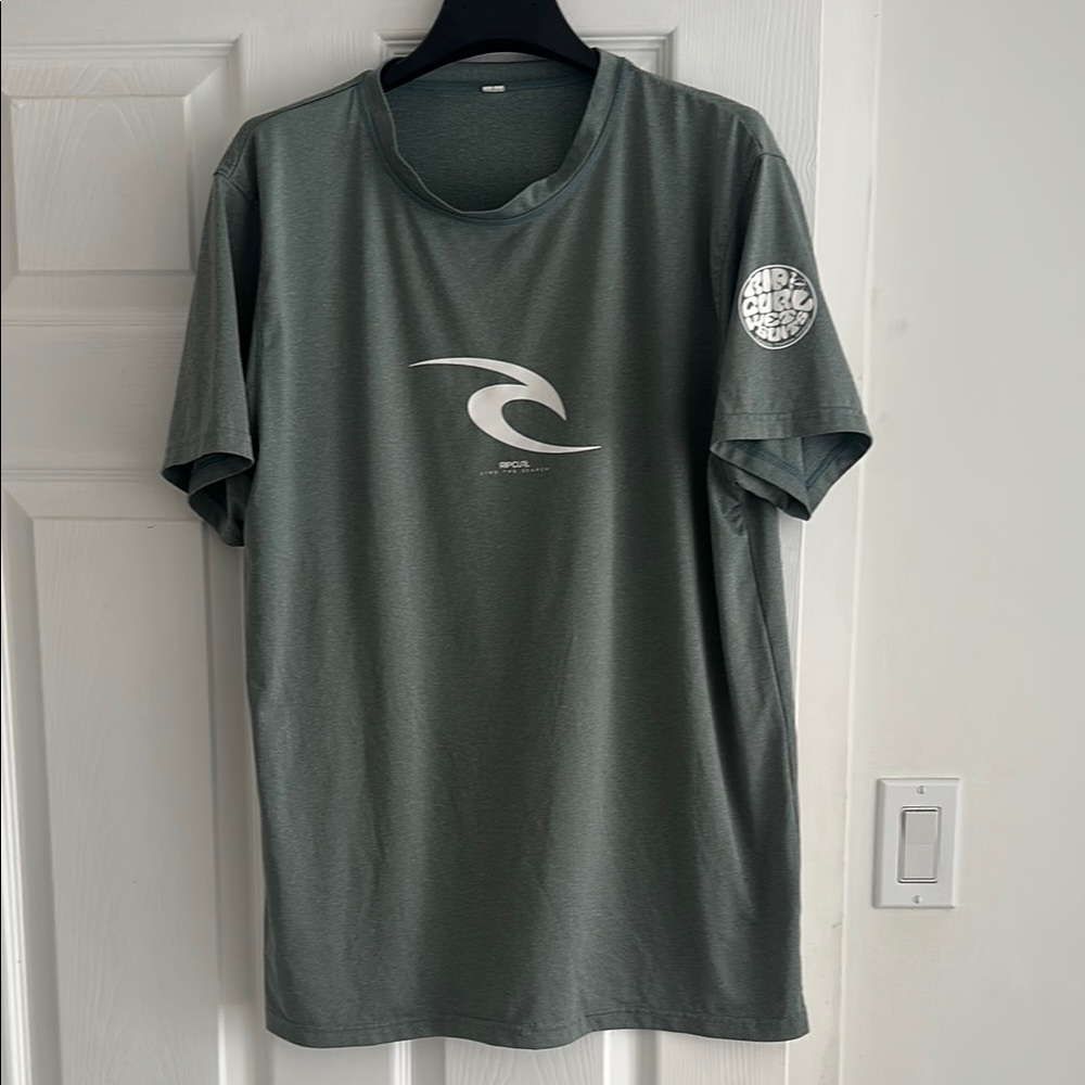 Rip Curl rash guard t shirt